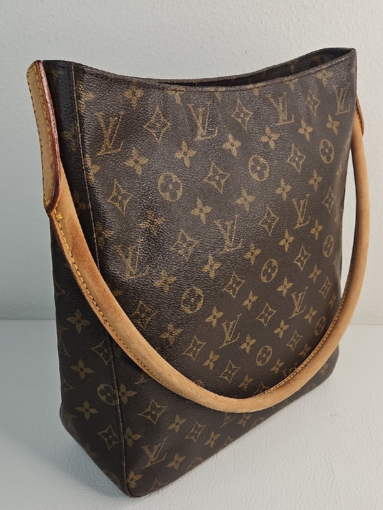 Louis Vuitton Handbags - Authentic Louis Vuitton Looping MM Monogram Shoulder Bag Hobo Purse W/Dustbag